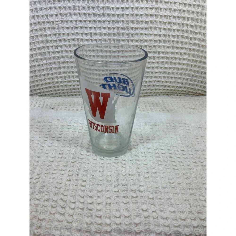 Gameday Wisconsin Badgers Bud Light Pint Glass‎ 16oz Clear